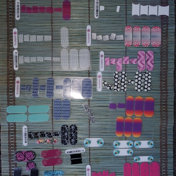 Lot of Jamberry nail wraps, mini heater, and bag - Picture 7 of 13